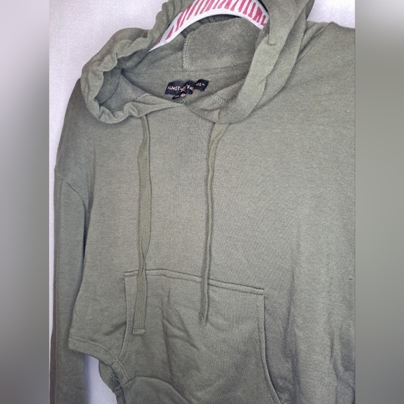 JOGGER SET - Picture 3 of 7